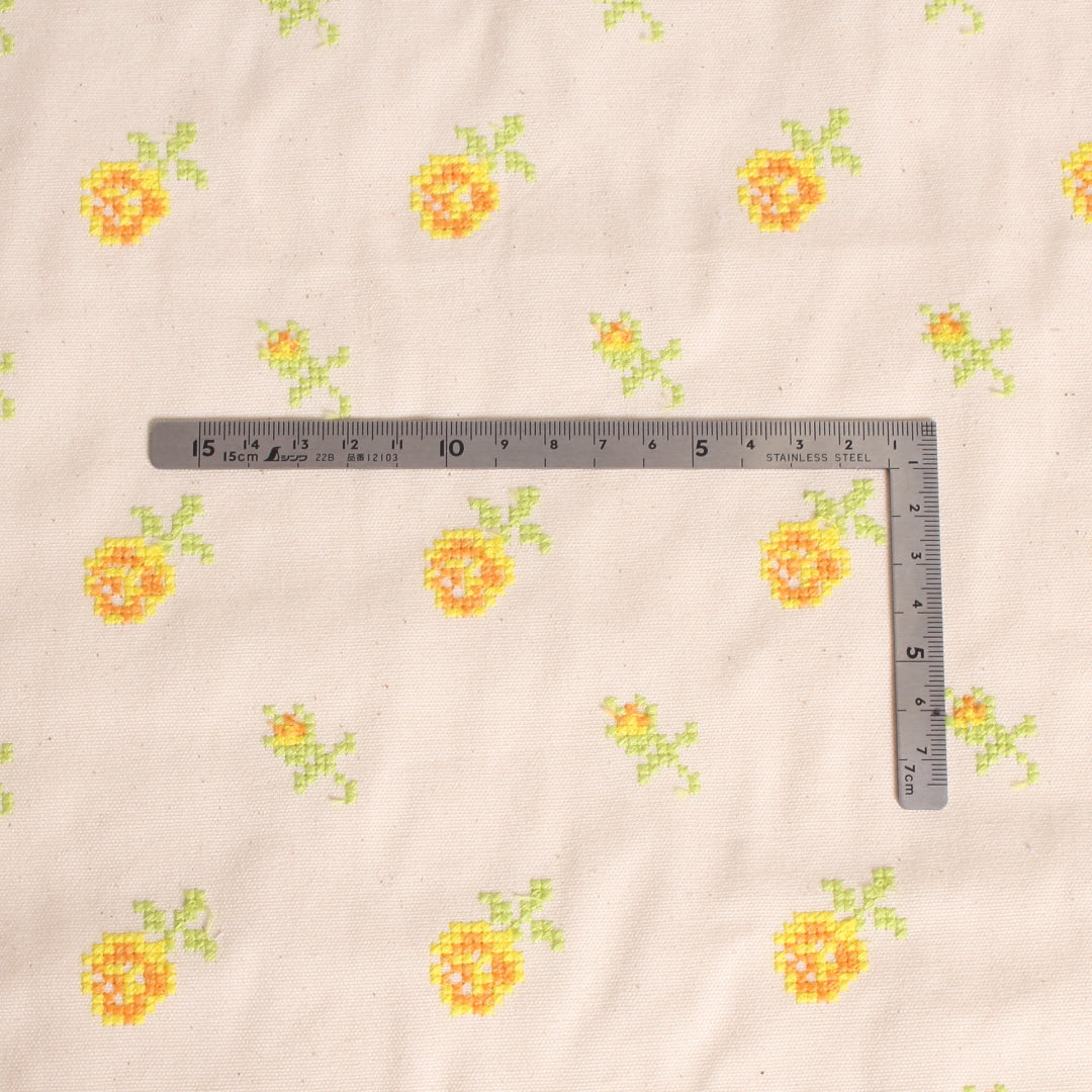 クロスステッチのお花刺繍オックス