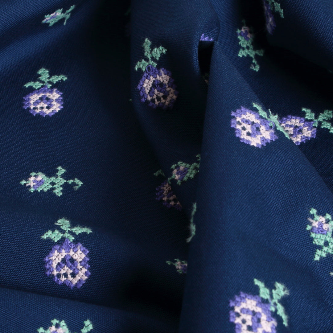 クロスステッチのお花刺繍オックス