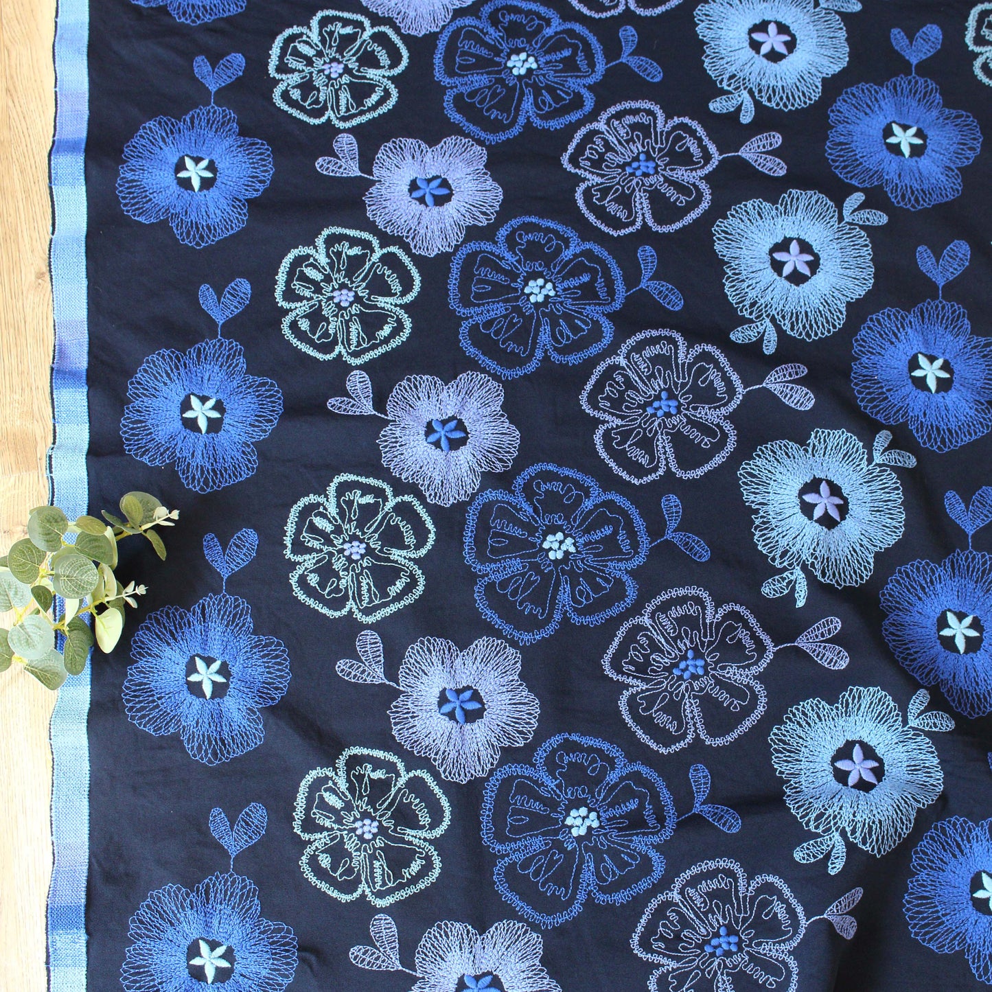 カットクロス(大花グラデーション刺繍)21 70cm