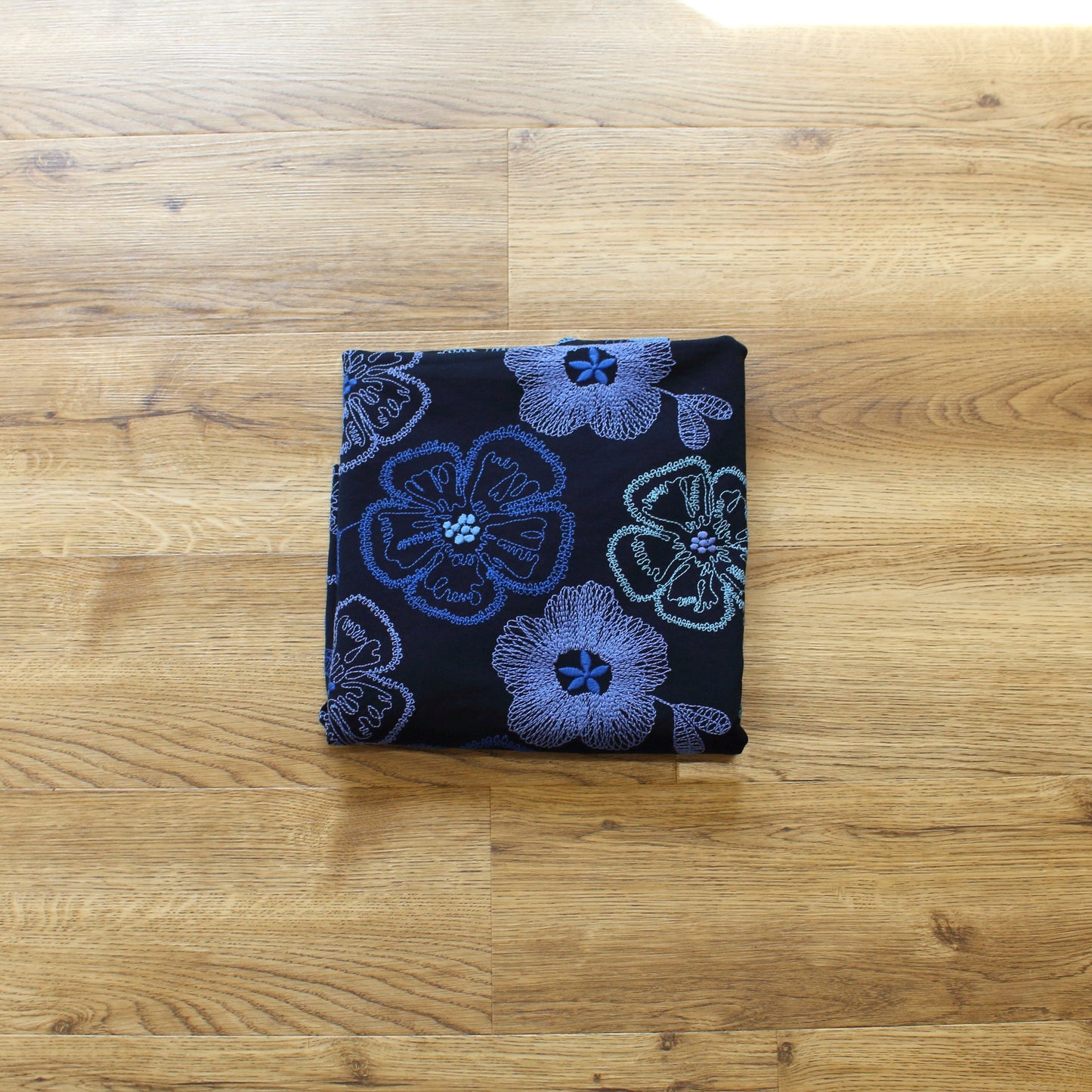 カットクロス(大花グラデーション刺繍)21 70cm
