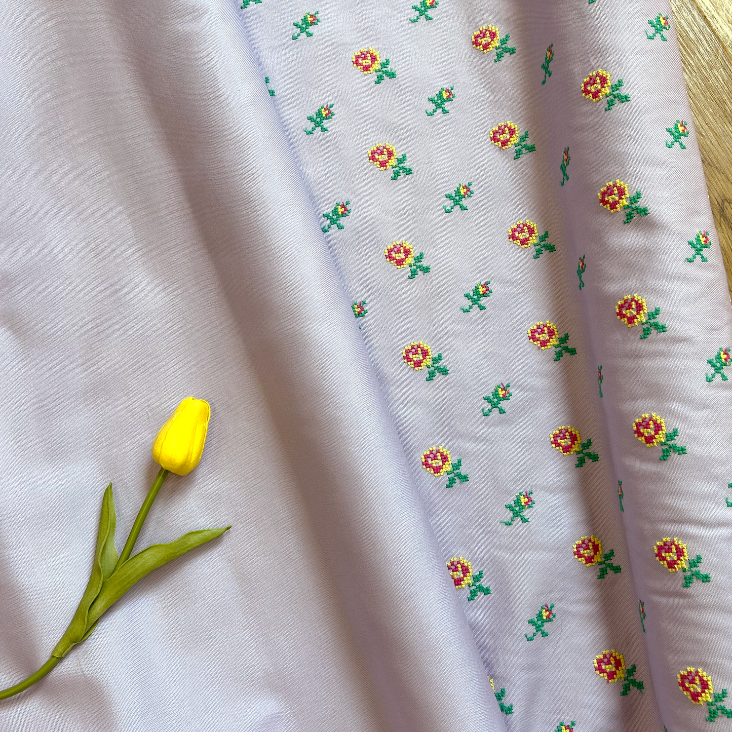 クロスステッチのお花刺繍オックス