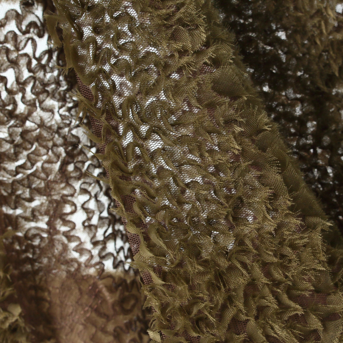 テープチュール刺繡