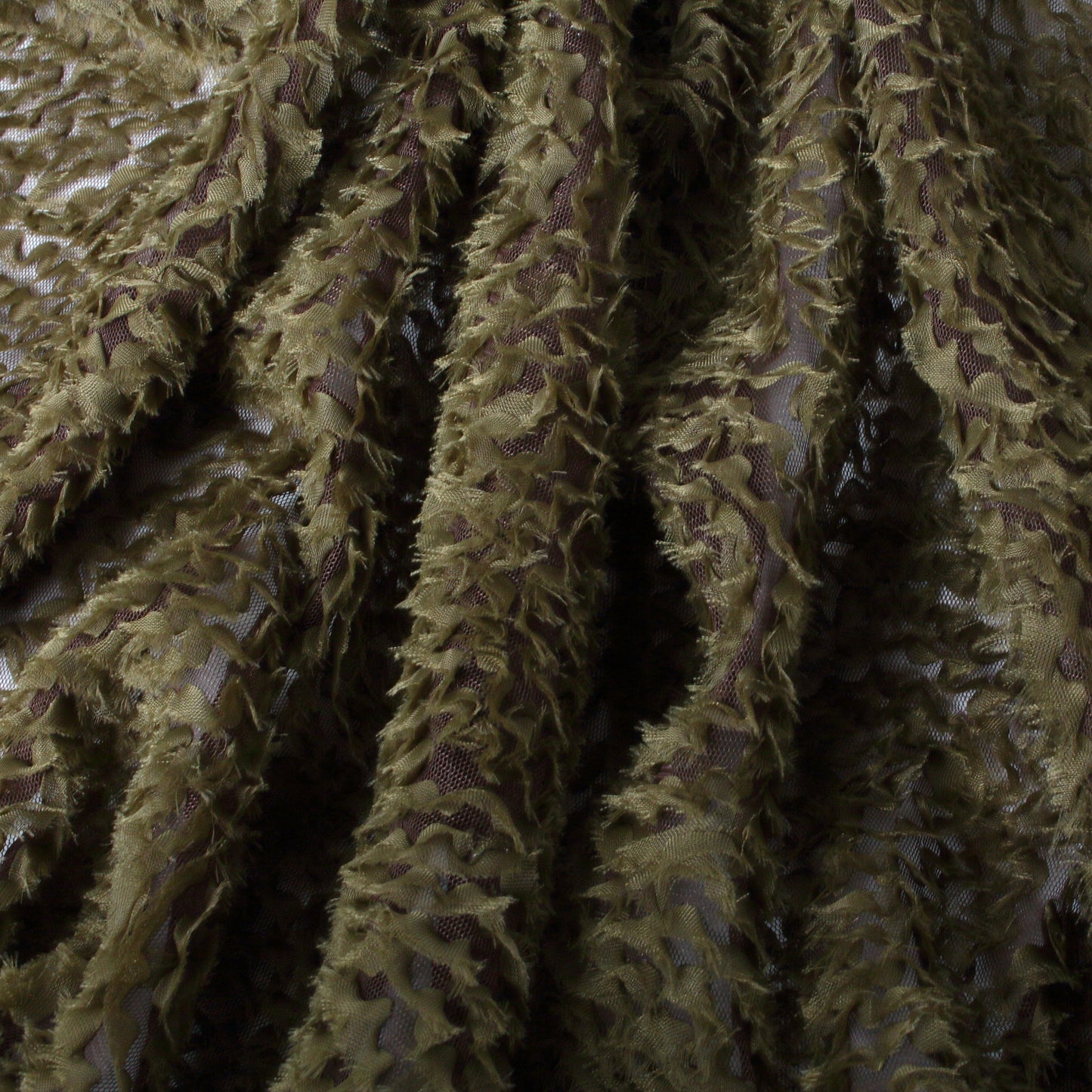 テープチュール刺繡