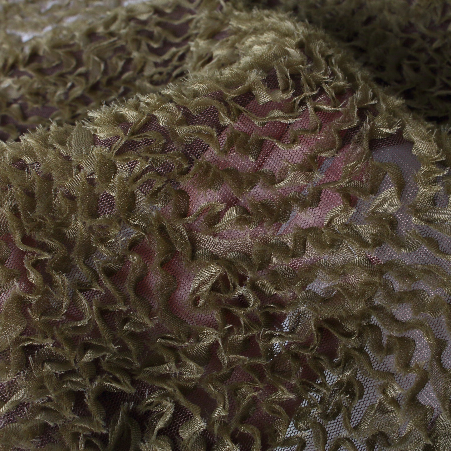 テープチュール刺繡