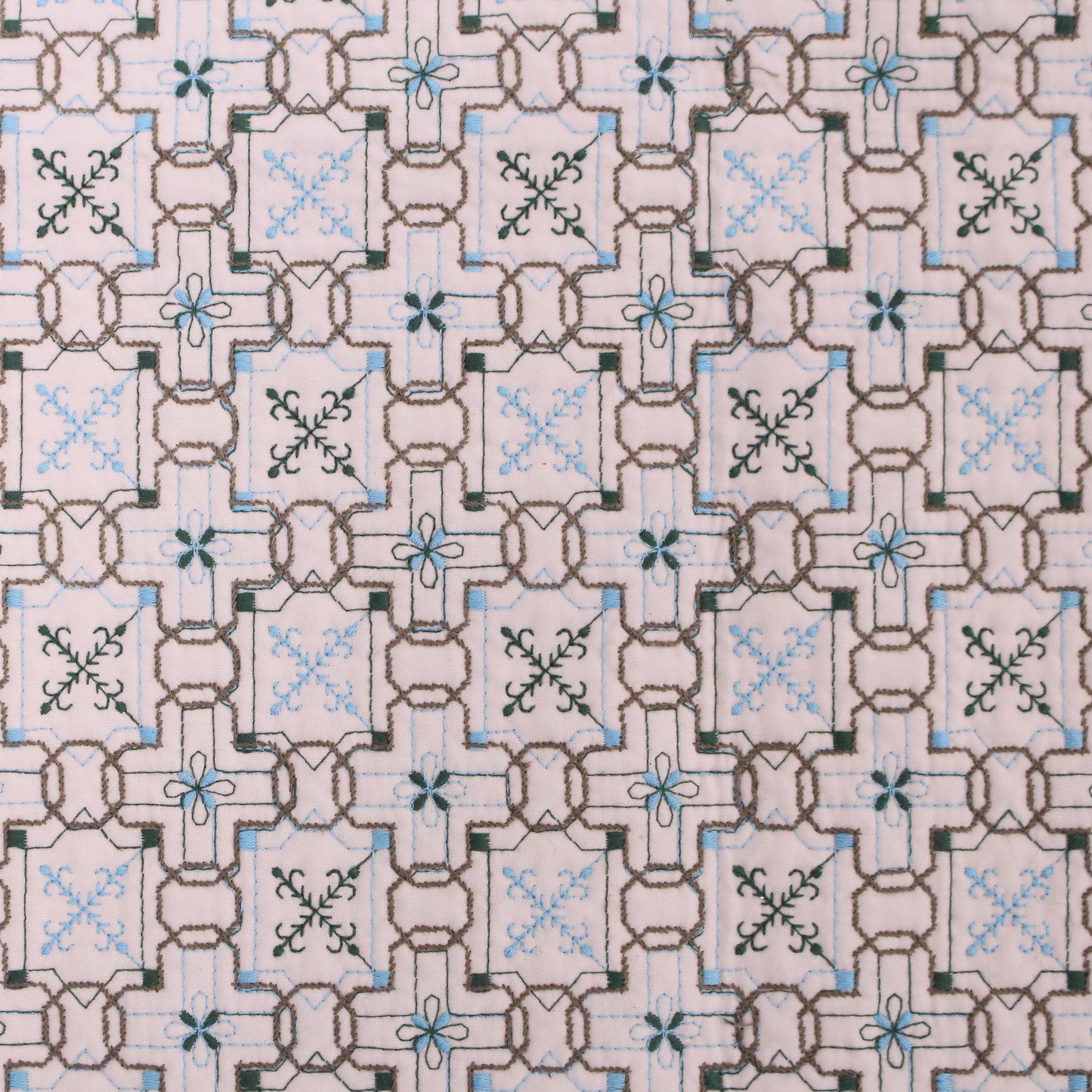 【Ambassador’s Choice】wall paper柄キルト刺繍