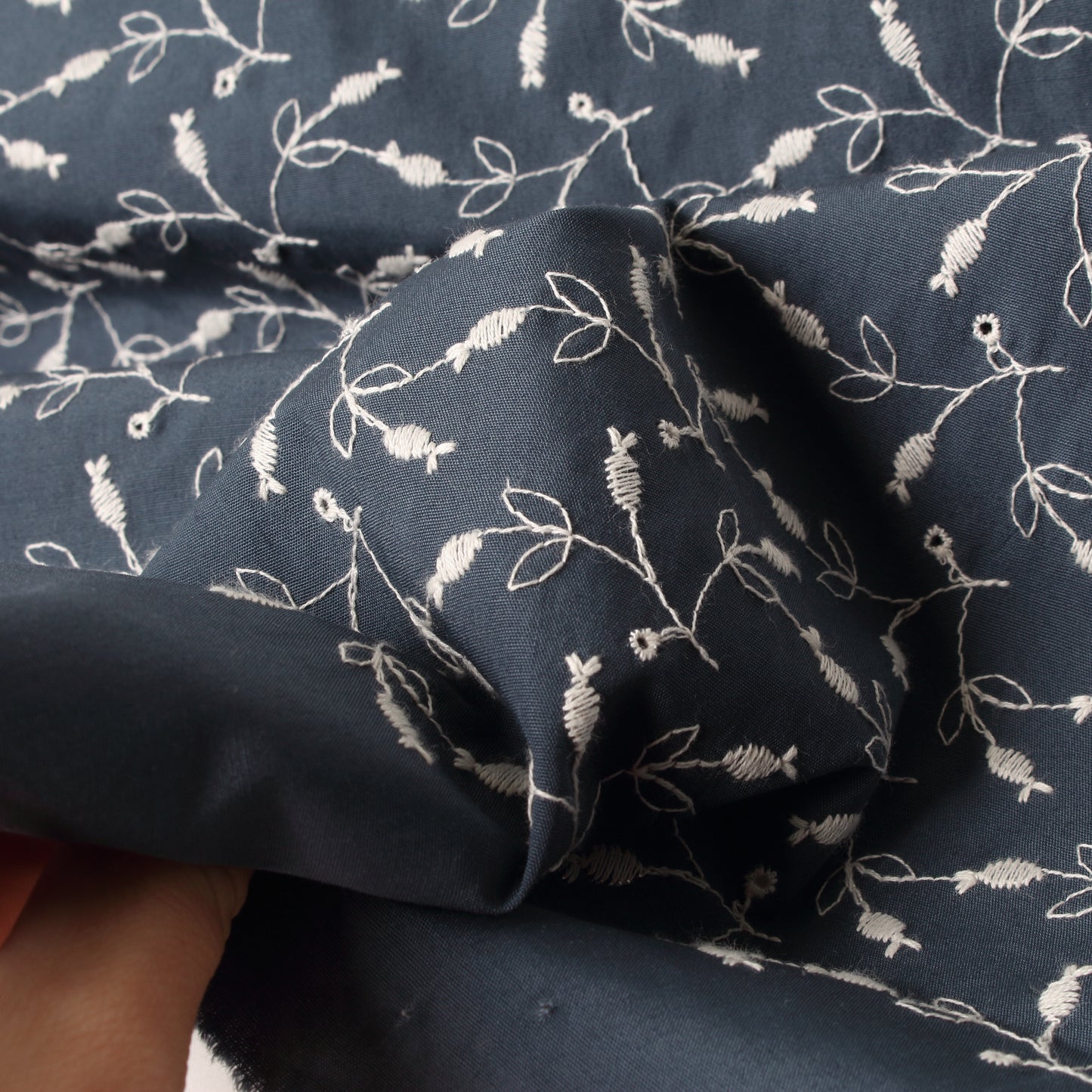 T/C花柄ボーラー刺繍