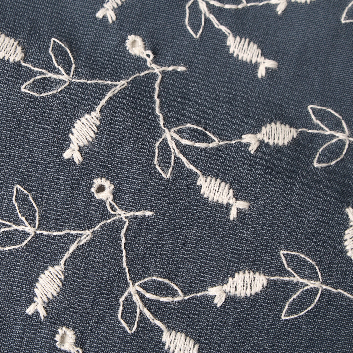 T/C花柄ボーラー刺繍