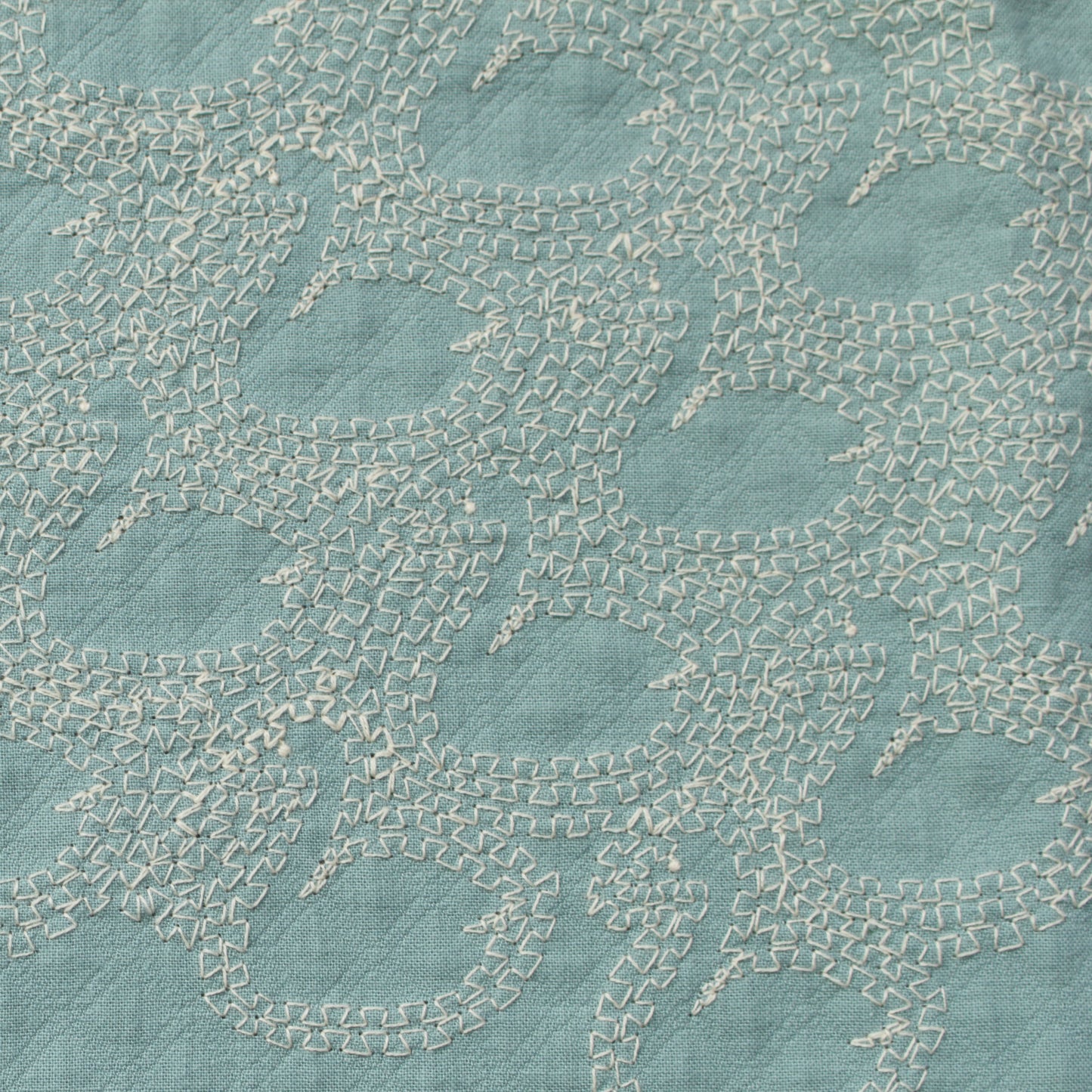 スワン刺繍　ー　キルトドビー