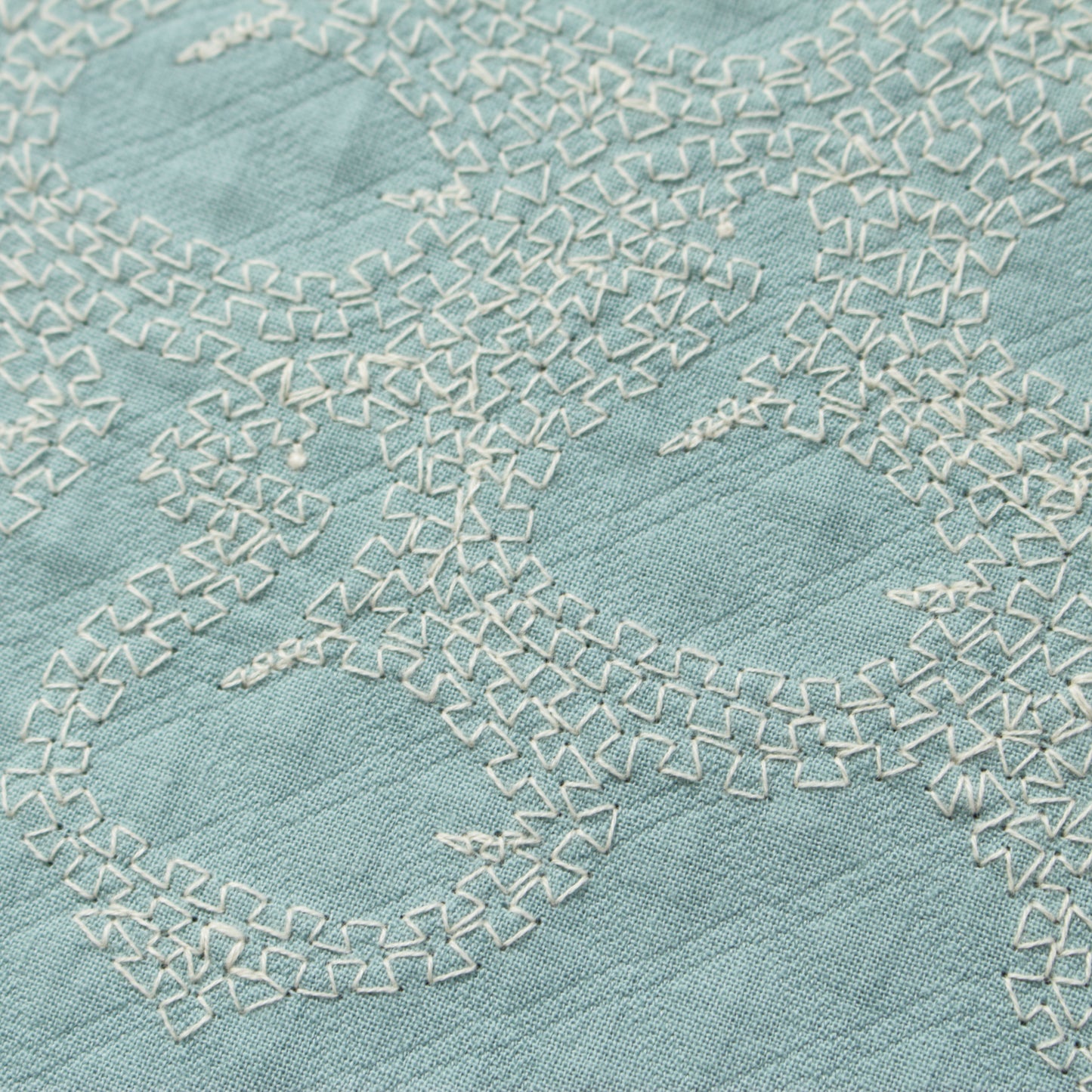 スワン刺繍　ー　キルトドビー