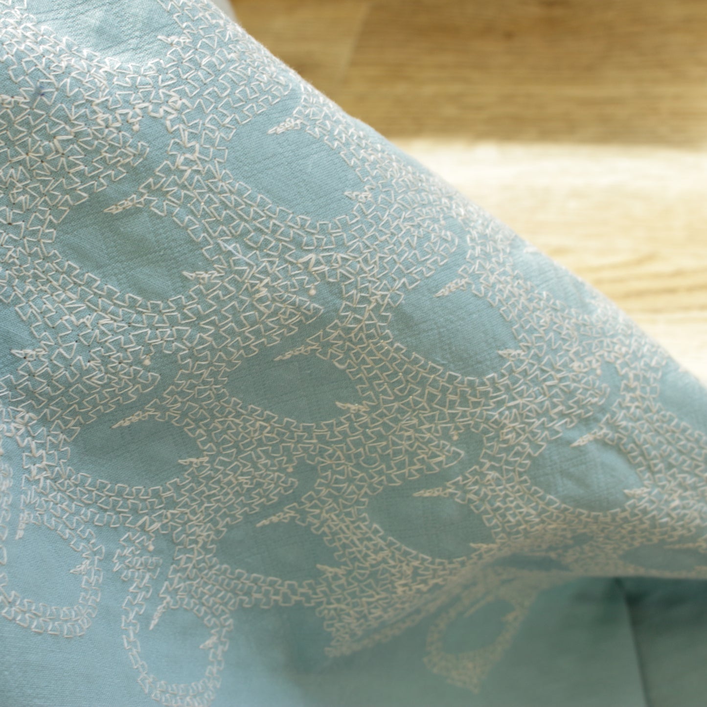 スワン刺繍　ー　キルトドビー