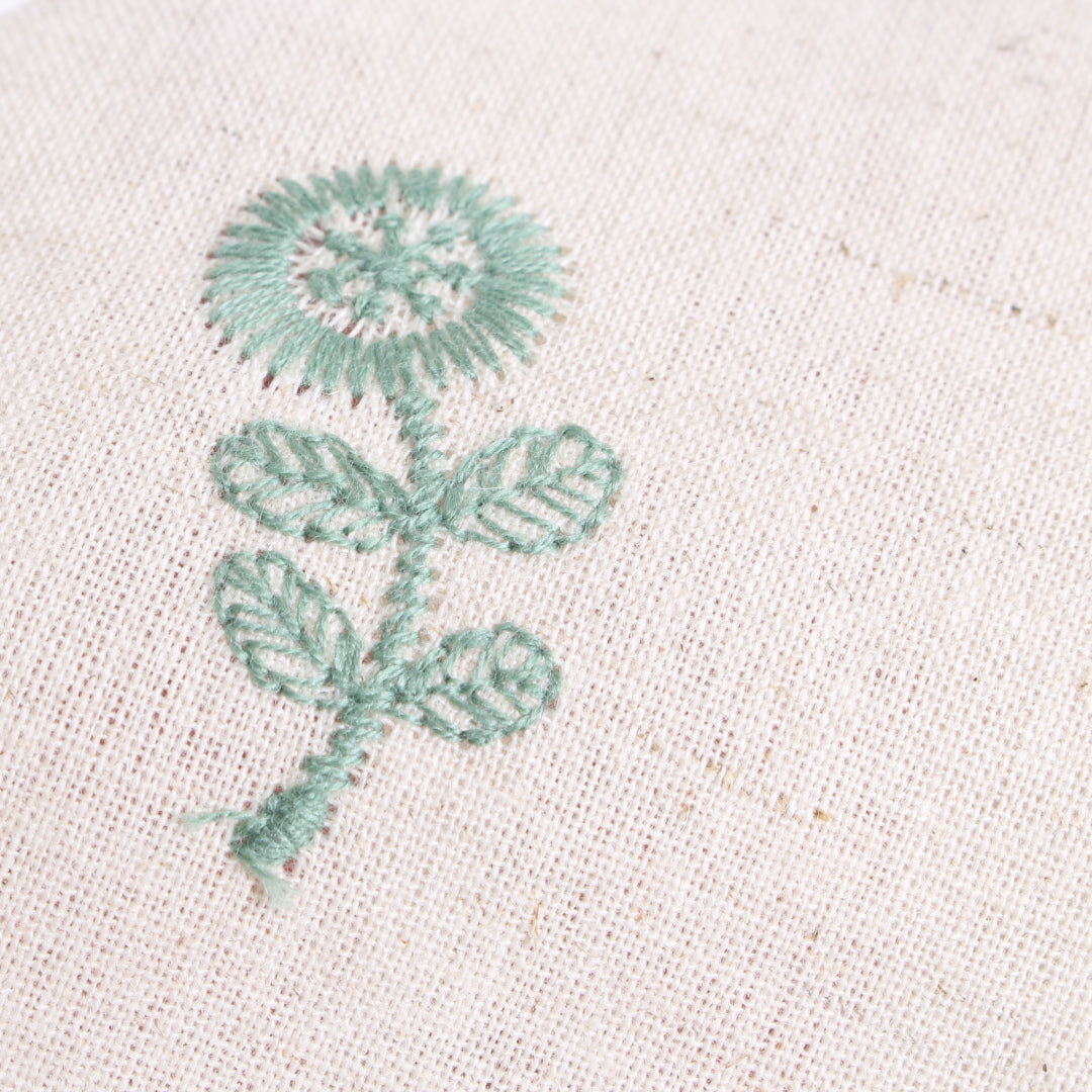 たんぽぽの刺繍